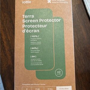 iottie Terra Screen Protector iPhone 17